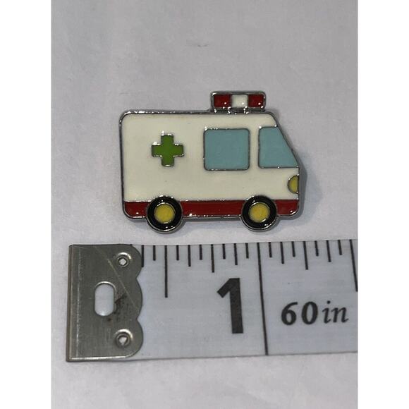 Ambulance Green Cross Pin Brooch - Picture 1 of 1
